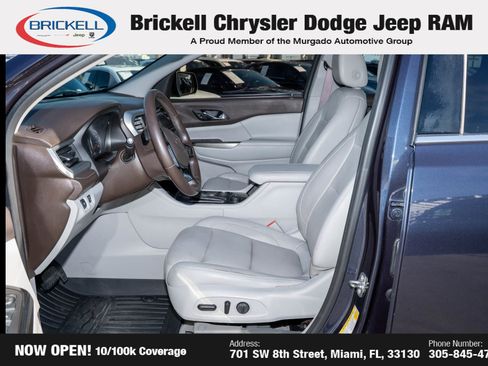 Used 2018 GMC Acadia SLT image 17