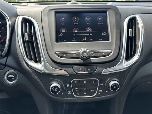 Used 2024 Chevrolet Equinox LT image 14