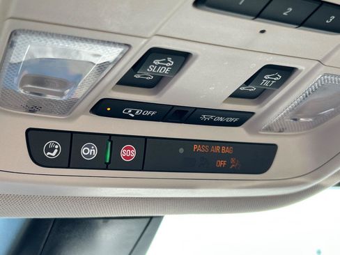 Used 2020 GMC Acadia Denali w/ Technology Package FWD image 22