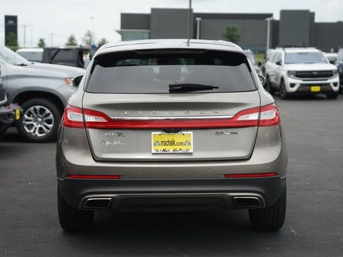 Used 2016 Lincoln MKX Reserve w/ Technology Package FWD image 7