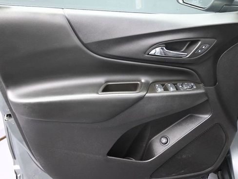 Used 2024 Chevrolet Equinox LT image 43