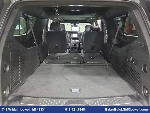 Used 2022 GMC Yukon XL Denali image 14
