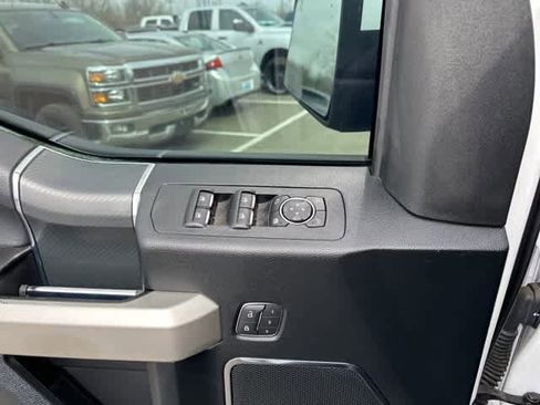 Used 2018 Ford F150 Lariat w/ Equipment Group 502A Luxury image 14