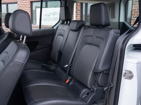 Used 2023 Ford Transit Connect XL FWD image 20