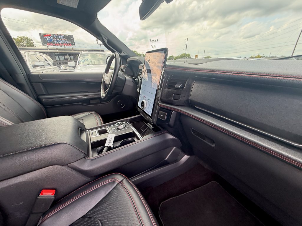 Used 2022 Ford Expedition Limited RWD image 27