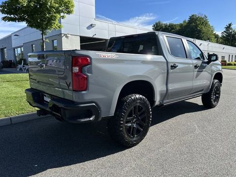 Used 2024 Chevrolet Silverado 1500 LT Trail Boss w/ Convenience Package II AWD/4WD image 8