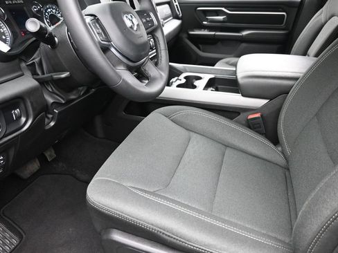 Used 2025 RAM 1500 Big Horn AWD/4WD image 16