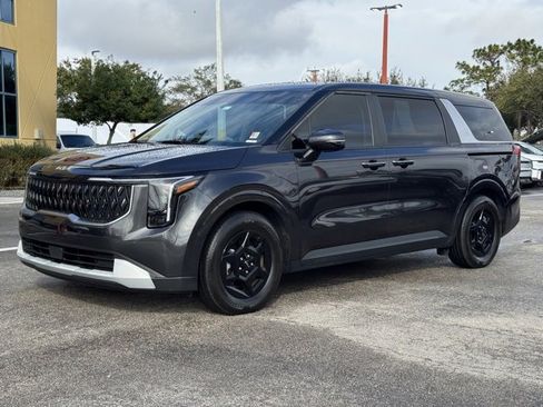 Certified 2025 Kia Carnival LX image 2