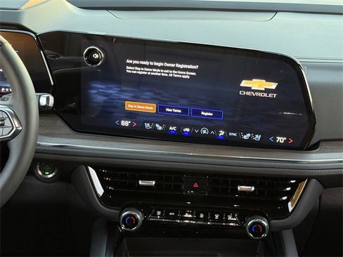 New 2026 Chevrolet Suburban High Country image 15