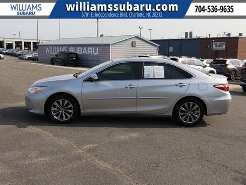 Used 2015 Toyota Camry XLE w/ Advanced Technology Package FWD image 5