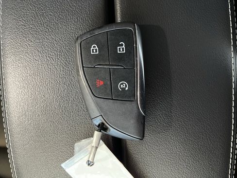 Used 2025 Buick Envision Sport Touring AWD/4WD image 32