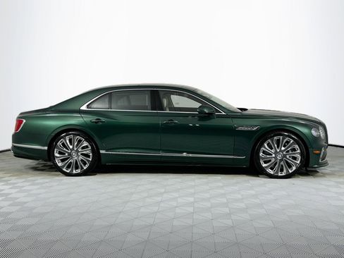New 2026 Bentley Flying Spur Plug-In Hybrid image 4
