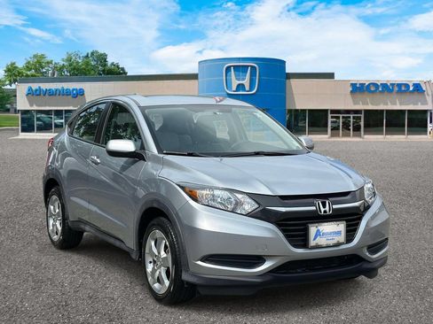 Used 2017 Honda HR-V LX image 1