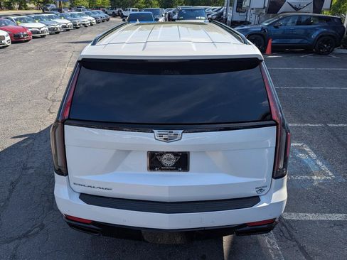 Used 2022 Cadillac Escalade ESV Sport Platinum AWD/4WD image 8