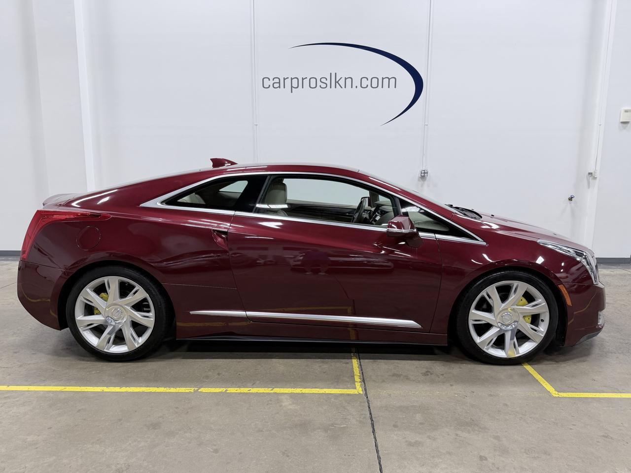 Used 2016 Cadillac ELR FWD image 8