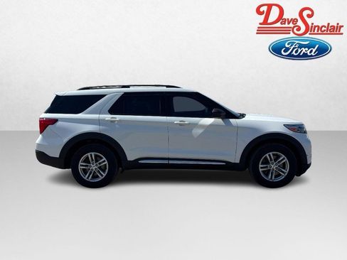 Used 2020 Ford Explorer XLT AWD/4WD image 5