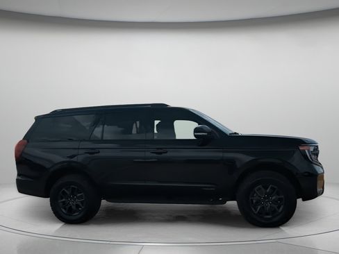 New 2026 Ford Expedition Tremor image 34