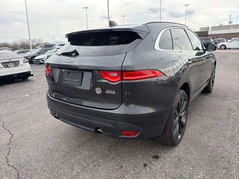 Used 2020 Jaguar F-PACE Prestige image 7