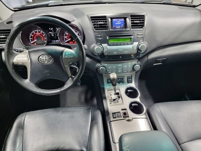 Used 2010 Toyota Highlander SE AWD/4WD image 29