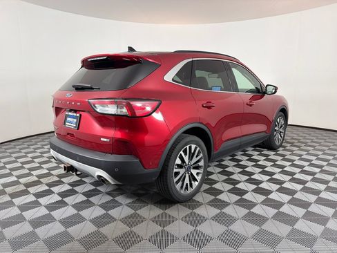 Used 2020 Ford Escape Titanium AWD/4WD image 3