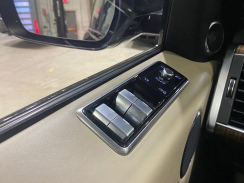 Used 2020 Land Rover Range Rover Sport HSE Dynamic AWD/4WD image 9