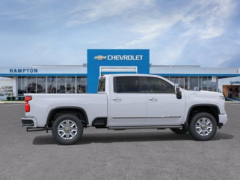 New 2026 Chevrolet Silverado 2500 High Country w/ High Country Premium Package AWD/4WD image 5