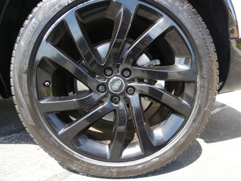 Used 2020 Land Rover Discovery HSE Luxury image 22