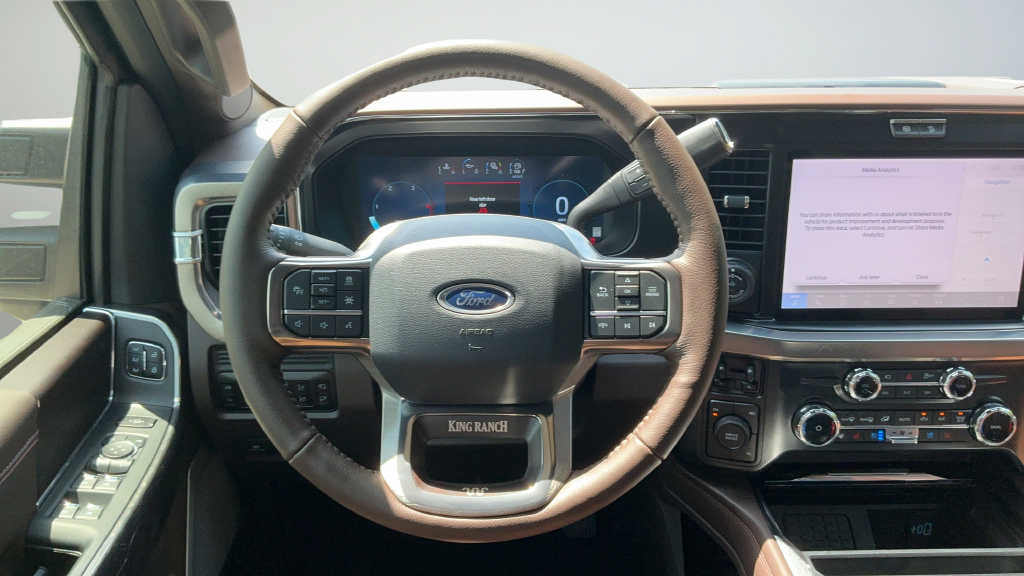 New 2026 Ford F350 King Ranch w/ Chrome Package AWD/4WD image 9