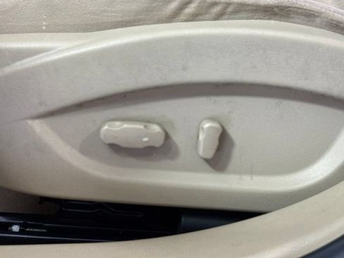 Used 2011 Buick LaCrosse CX FWD image 13
