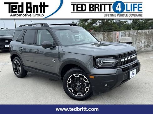 Used 2025 Ford Bronco Sport Outer Banks w/ Outer Banks Tech Package+ AWD/4WD image 1