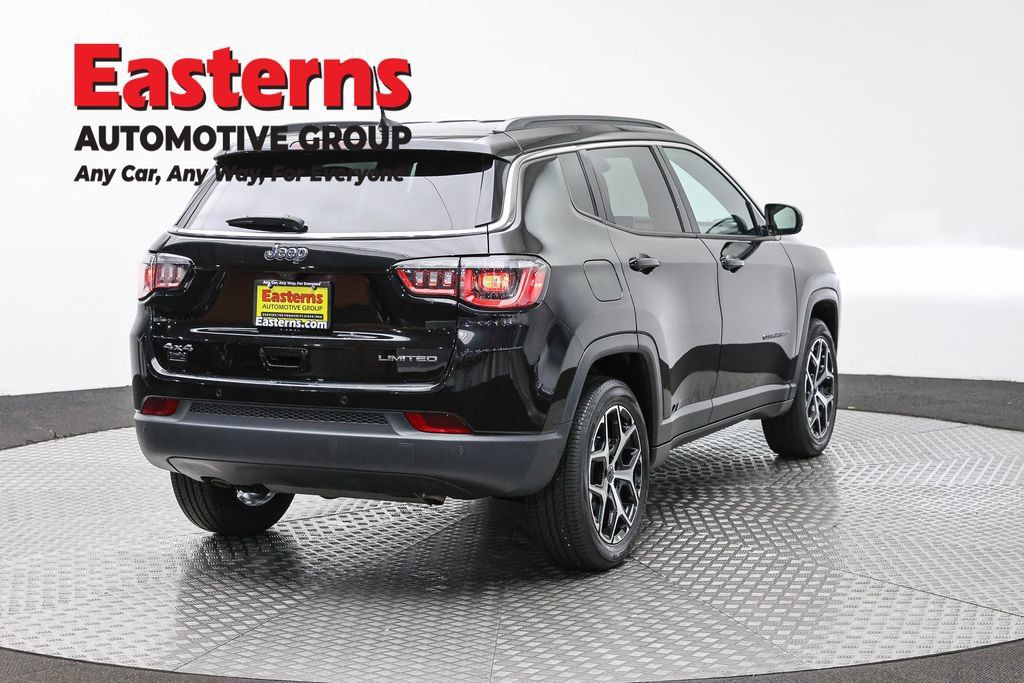 Used 2025 Jeep Compass Limited AWD/4WD image 5