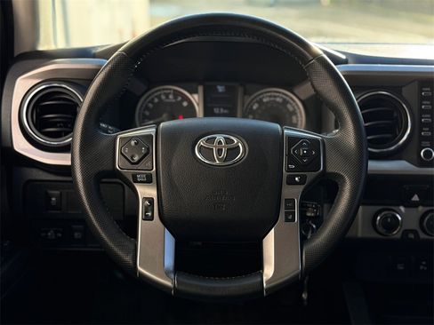 Used 2022 Toyota Tacoma SR5 image 14