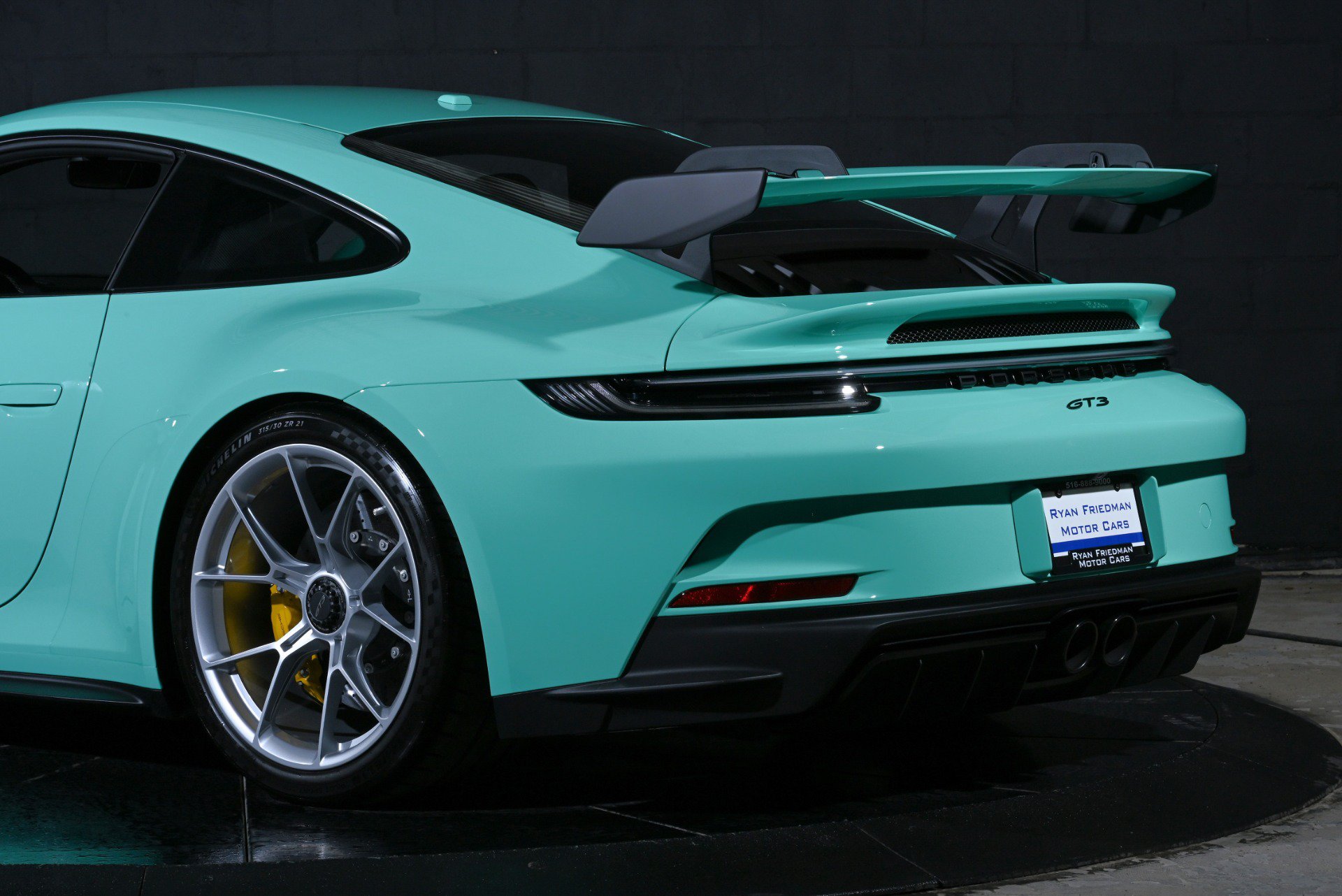 Used 2024 Porsche 911 GT3 RWD image 12