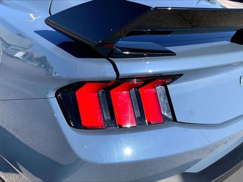 Used 2025 Ford Mustang Coupe RWD image 22