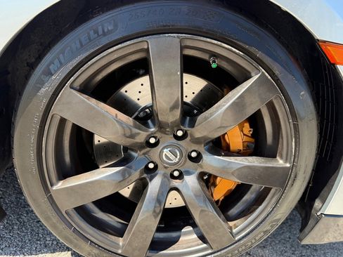 Used 2011 Nissan GT-R Premium AWD/4WD image 26