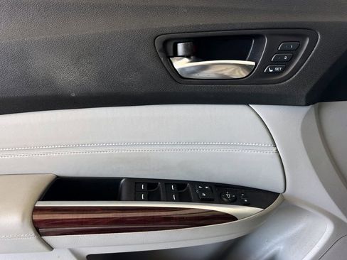 Used 2017 Acura TLX V6 w/ Advance Package FWD image 13