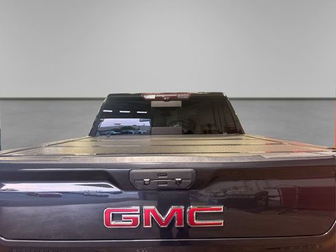 Used 2020 GMC Sierra 1500 AT4 w/ AT4 Premium Package AWD/4WD image 18