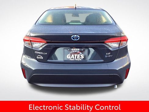 Used 2025 Toyota Corolla LE image 9