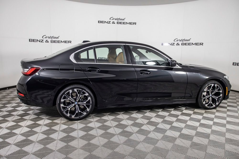 Used 2025 BMW 330i Sedan w/ Convenience Package RWD image 4