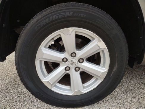 Used 2010 Toyota Highlander 2WD image 27