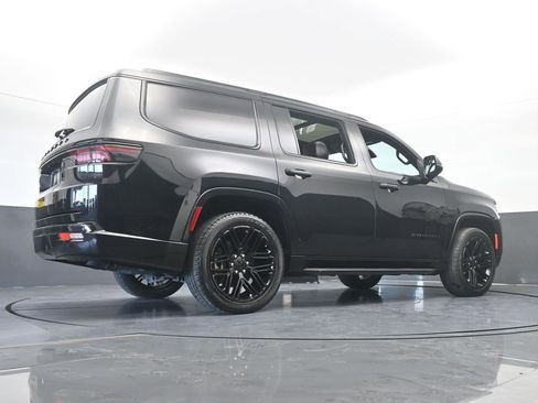 Used 2022 Jeep Wagoneer Series II image 64