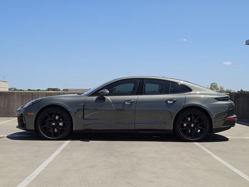 Certified 2026 Porsche Panamera 4 AWD/4WD image 2