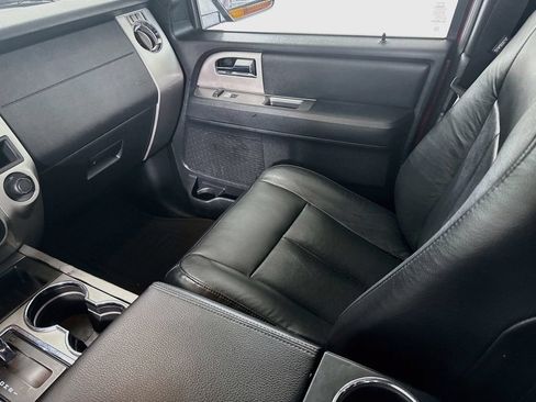 Used 2017 Ford Expedition EL Limited w/ Equipment Group 301A RWD image 21