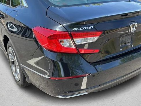 Used 2020 Honda Accord EX image 32