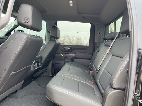 Used 2022 GMC Sierra 2500 SLT w/ SLT Premium Package AWD/4WD image 24
