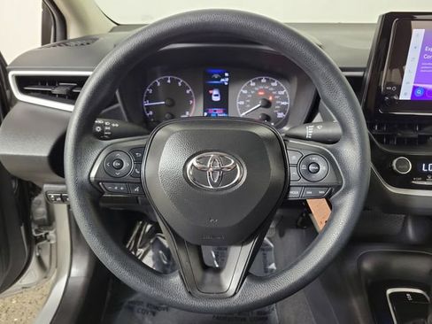 Used 2025 Toyota Corolla LE FWD image 26