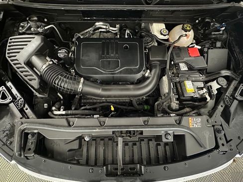 Used 2023 GMC Acadia SLE w/ Driver Convenience Package image 29