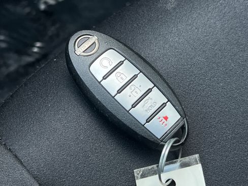 Used 2025 Nissan Altima 2.5 SV FWD image 24