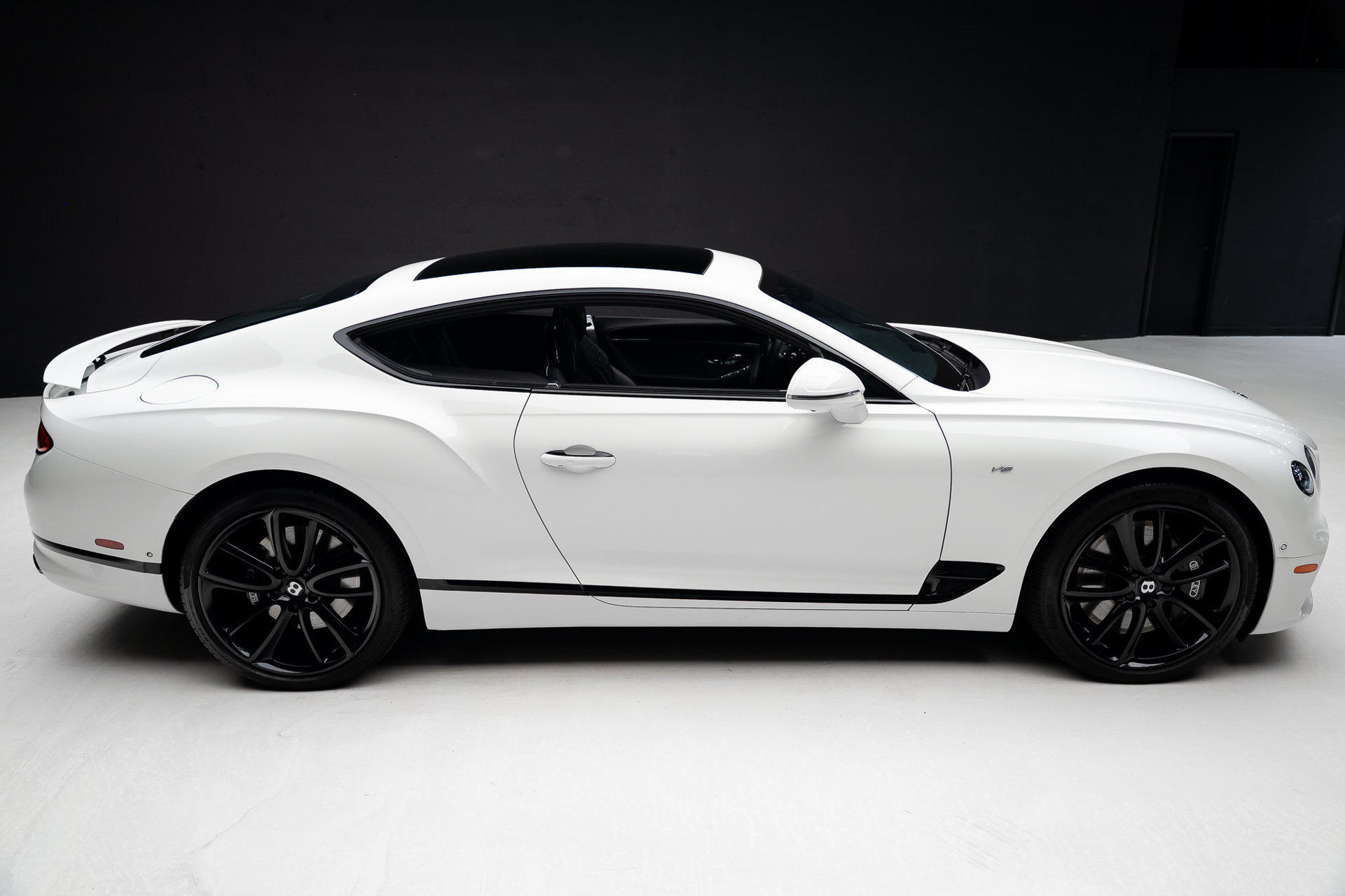 Used 2022 Bentley Continental GT AWD/4WD image 35