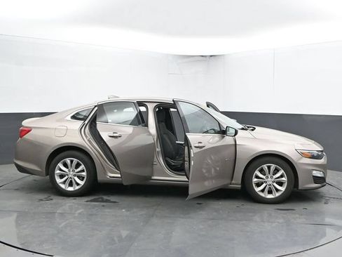 Used 2023 Chevrolet Malibu LT FWD image 37